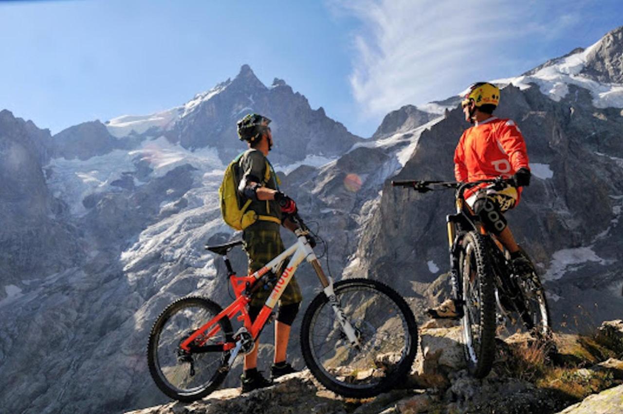La Cachette Cyclists&skiers * Le Bourg-dʼOisans